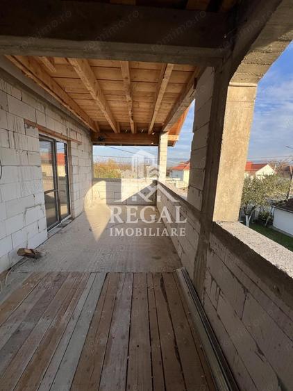 Casa spa?ioasa de vanzare in Ru?i pentru locuin?a sau investitie - 8