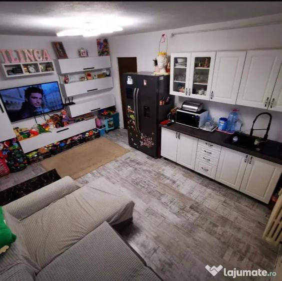 Apartament 2 camere transformat in 3, zona Rovine - 2