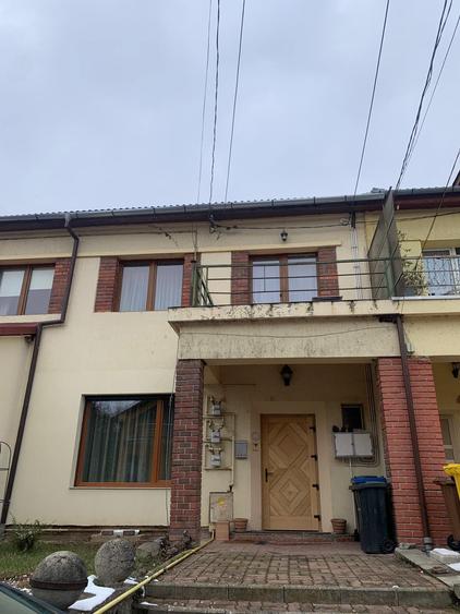 LOCATIE , LOCATIE !! - 1