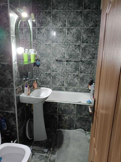 De vanzare apartament 2 camere - 1