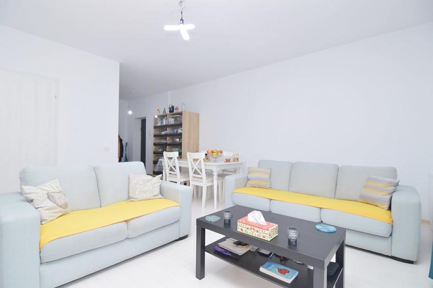Apartament cu 3 camere semidecomandat, mobilat în Dobroești