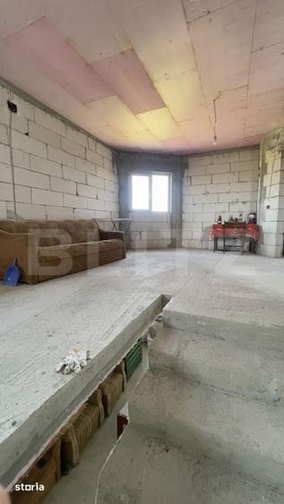 Casă cu 4 camere cu Teren 2000 Mp în Budești