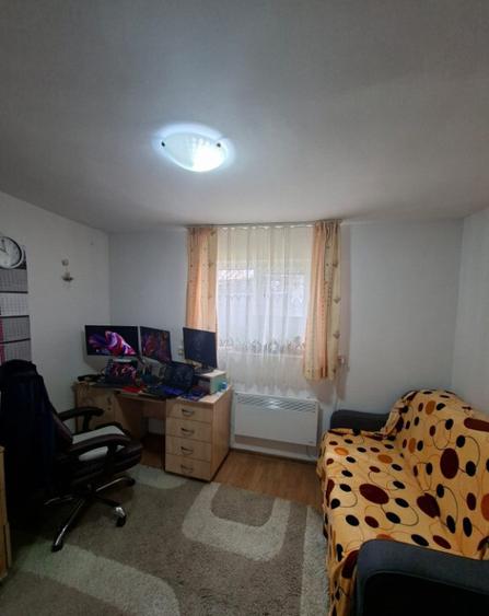 CasaHintesti, Arges, 5 km de Pite?ti, 2.000 mp teren, zona lini?tita - 4