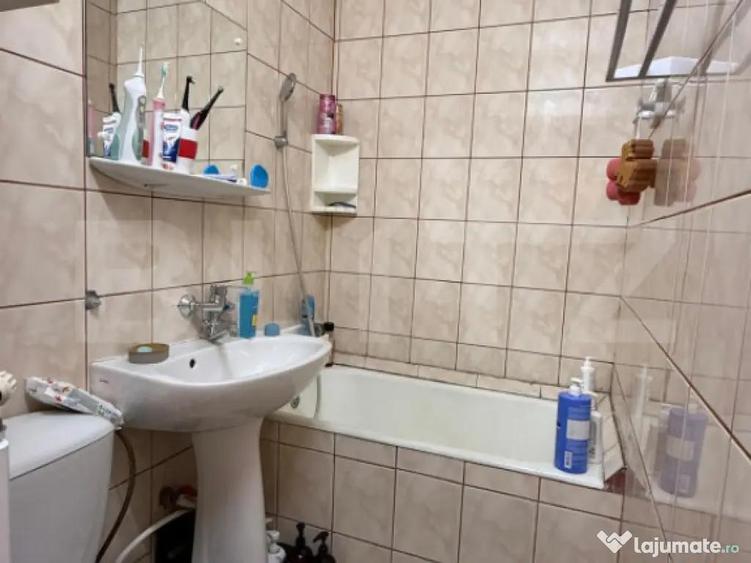 Apartament 3 camere cu parcare, etaj intermediar - 8