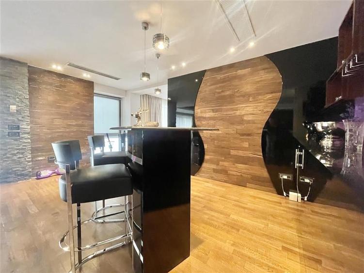 APARTAMENT 7 CAMERE//SOS. NORDULUI//VEDERE PARC - 9