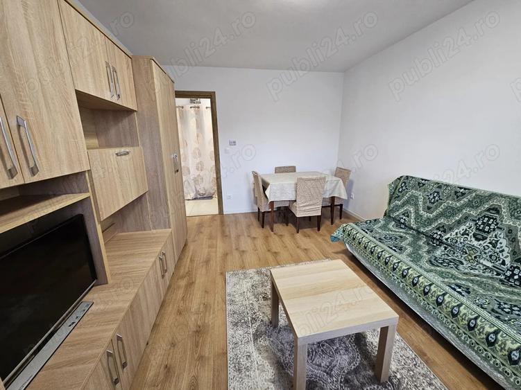 Inchiriez apartament Medias, total renovat si utilat - 8