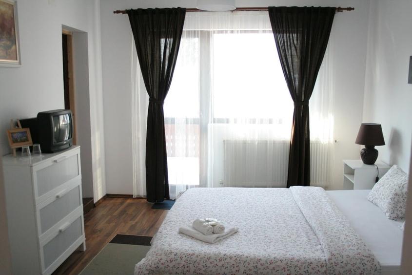 Oferta Etaj, Mansarda, Demisol -Vila deosebita pe Valea Prahovei -Busteni - 12