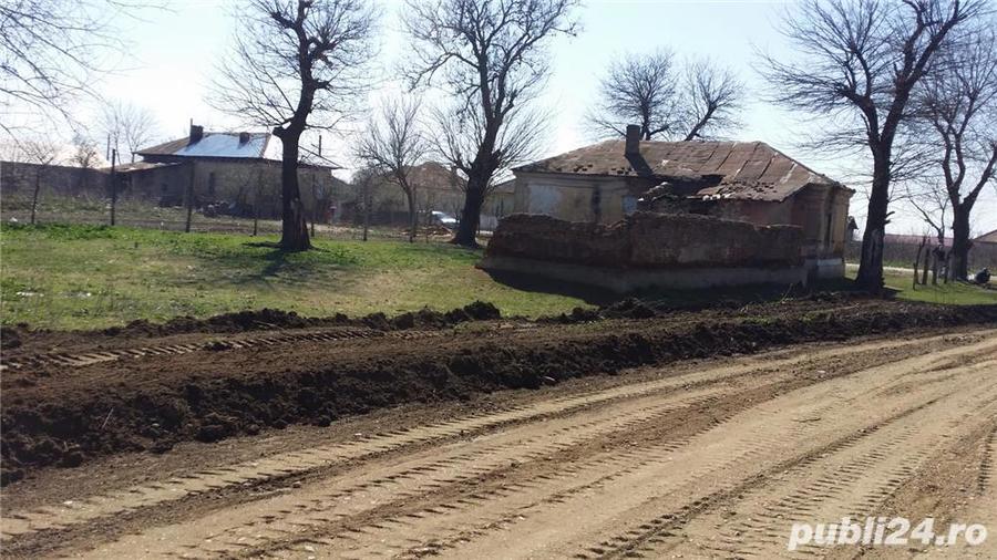 Doua terenuri intravilane 2600 m2 ( 2x 1300 m2 ) Giurgi?a, Dolj 26.000,00 - 5