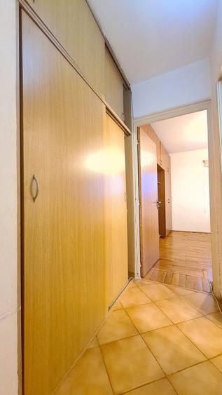 Brancoveanu  3 minute de metrou-2 camere-275 Euro - 4