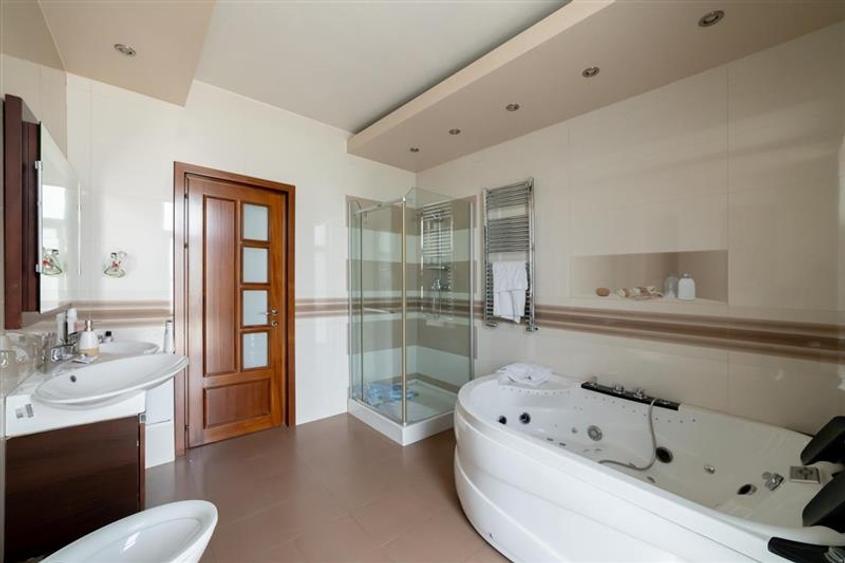 Casa Visurilor Tale in Valea Lupului – Eleganta, Confort, Exclusivitate! - 11