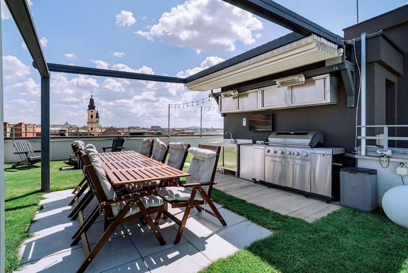 Penthouse 4 camere, ultracentral, Oradea. 800 000 E + TVA. Comision 0 - 20