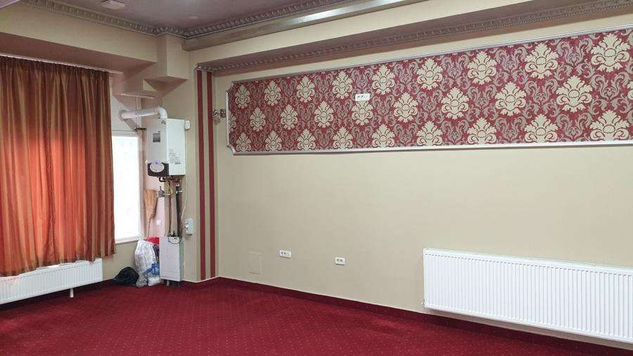 Dau in chirie spatiu comercial amenajat Arad, Poetului, 54 mp , parter bloc - 7