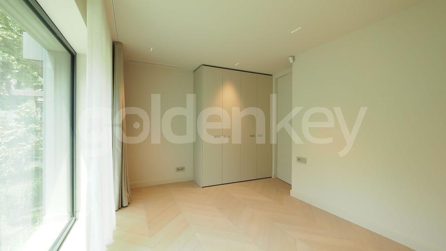 Apartament spatios cu 4 camere | 100mp terasa - 15