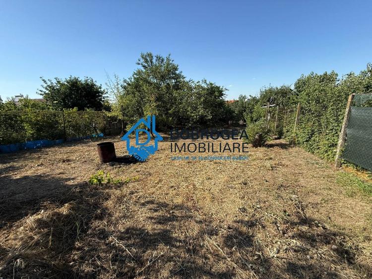 Caslita - teren 513 mp, pomi fructiferi, casa 2 camere - 3