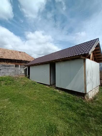 Casa la sat- cu teren de 3000 m - 7