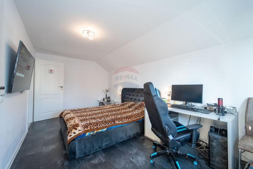 Comision 0%! | Proprietate cu terasa, semineu | 400 mp teren, Izvor! - 22