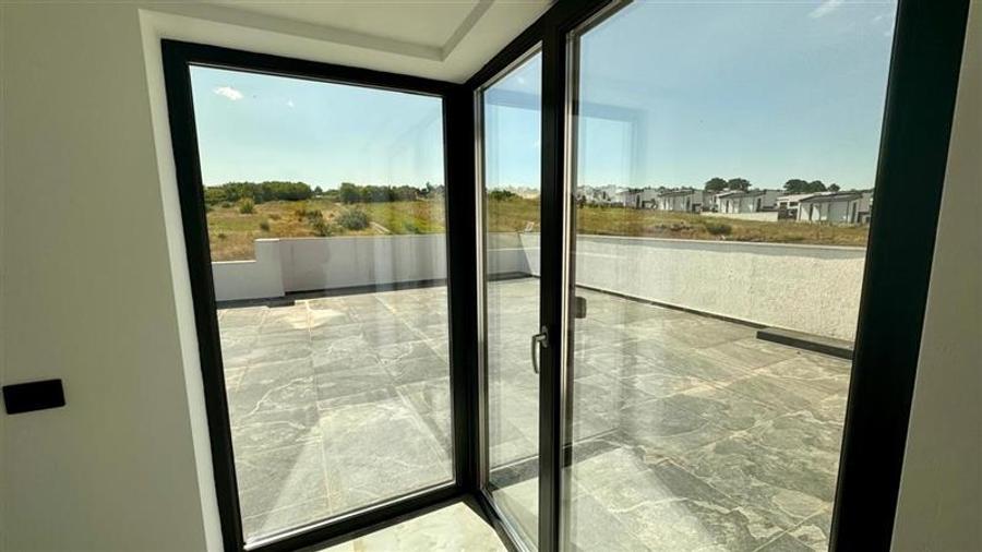 Vila tip duplex de vanzare in Rediu, design mediteranean, panorama catre Dealul - 24