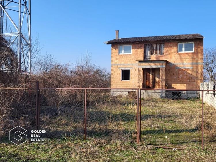 Casa la rosu, teren 7105 mp, Lipova - 1
