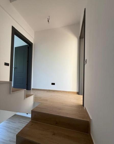 VILA P+1+M 5 CAMERE 4 BAI - 18