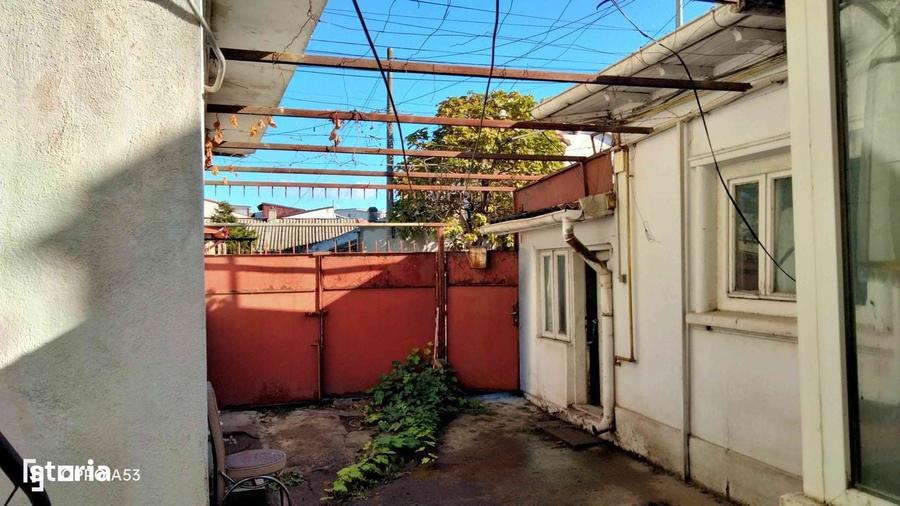 Casa 3 Camere Cu Spatiu Comercial - Trocadero Comision 0% - 5