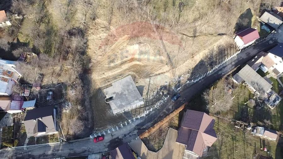 Teren 2150 mp  INTRAVILAN Gura Humorului / Strada General Propargescu - 11