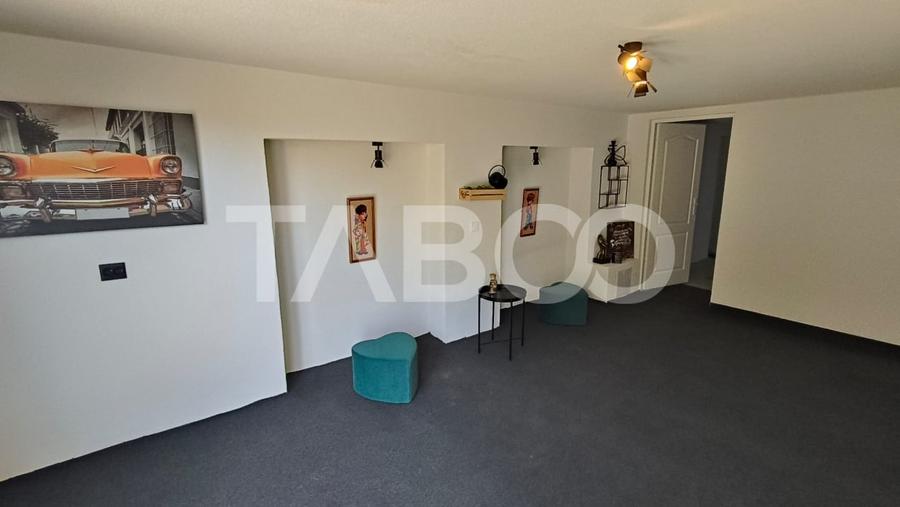 Hala industriala cu parcare de vanzare pe DN 1 - 5