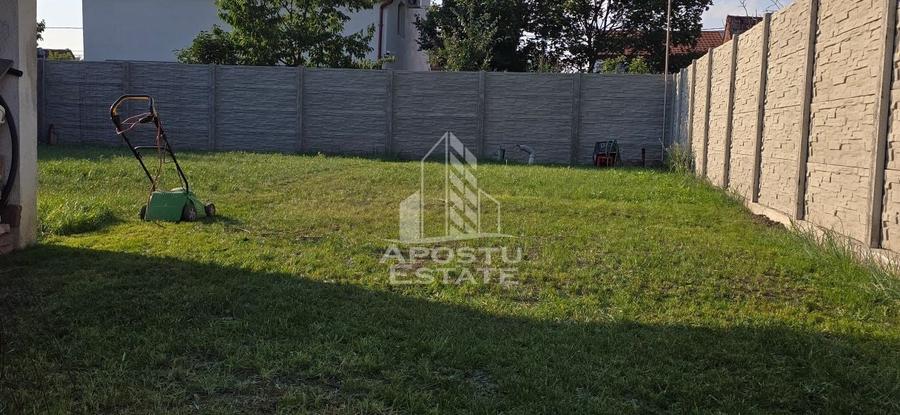 Casa demolabila cu teren generos 394mp, toate utilitatile, Ronat - 1