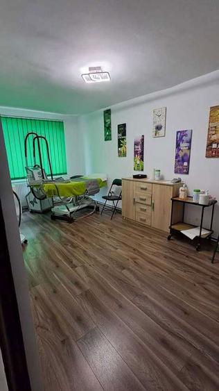 Inchiriez spatiu birou/comercial in Centrul Vechi - 1