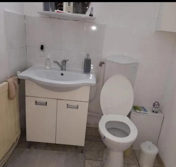 Apartament cu 3 Camere Decomandate Zona Burdujeni - Cuza Voda 1 - 7