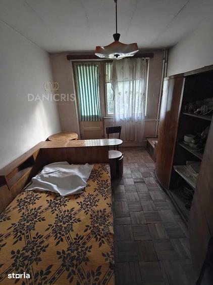 Apartament cu 2 camere semidecomandat în Far