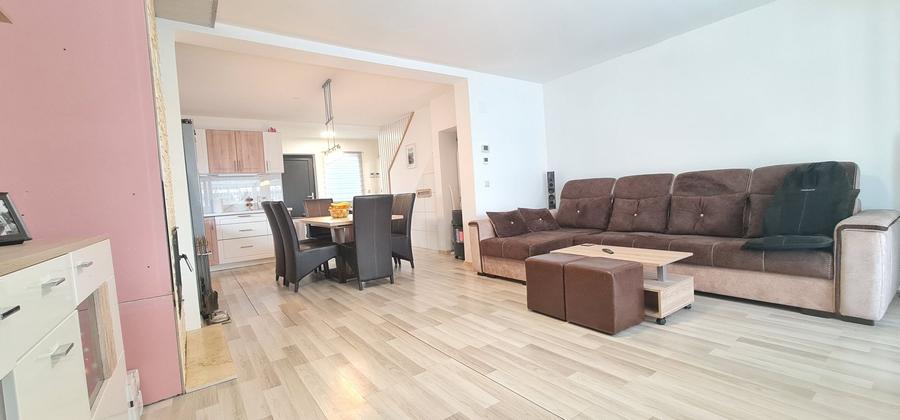 Duplex cu 4 camere cu Canalizare în Tărlungeni