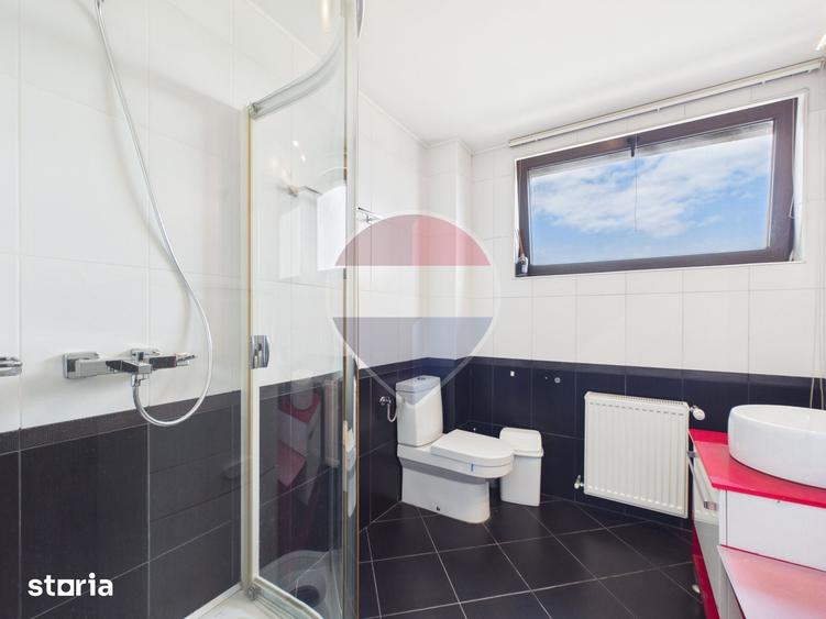 Apartament cu 6 camere în Sisești