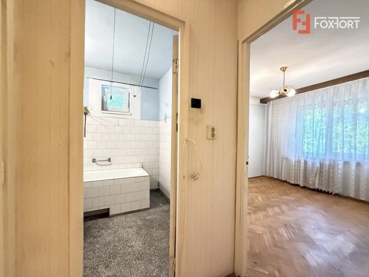 Apartament cu 3 camere semidecomandat în Circumvalațiunii