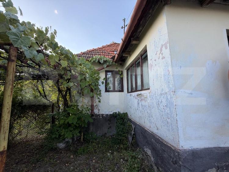 Casă individuală cu 4 camere cu Teren 3596 Mp în Hondol