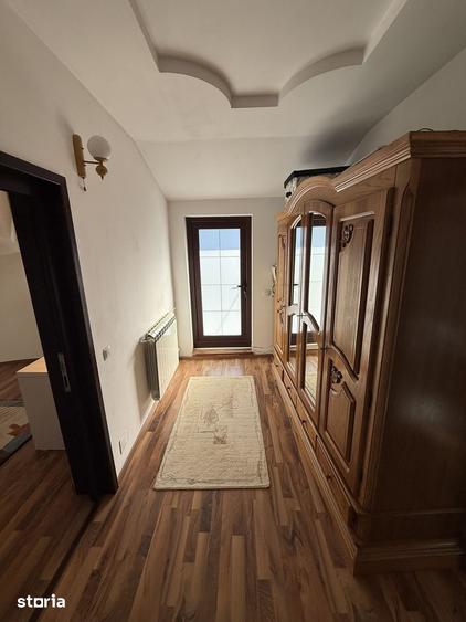 Casă cu 4 camere cu Teren 1714 Mp în Popricani