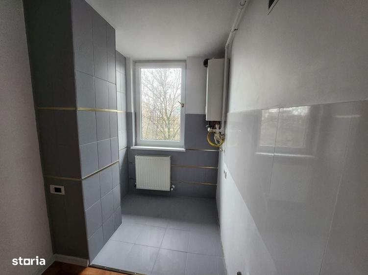 Apartament cu 3 camere decomandat în Nazărioaia