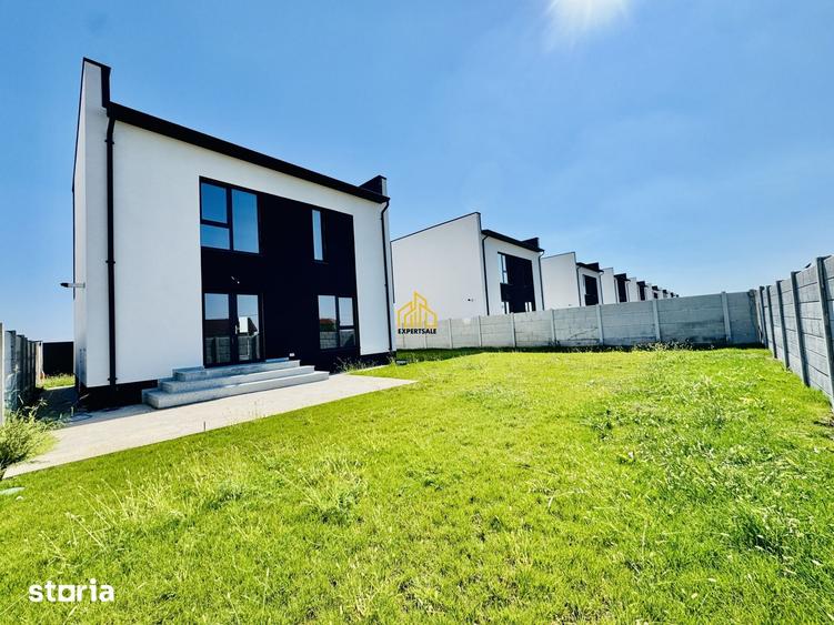 Casă cu 4 camere cu Teren 425 Mp în Domnești