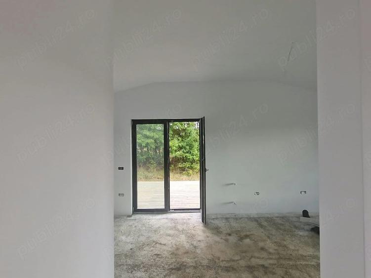 Casă cu Teren 660 Mp în Central