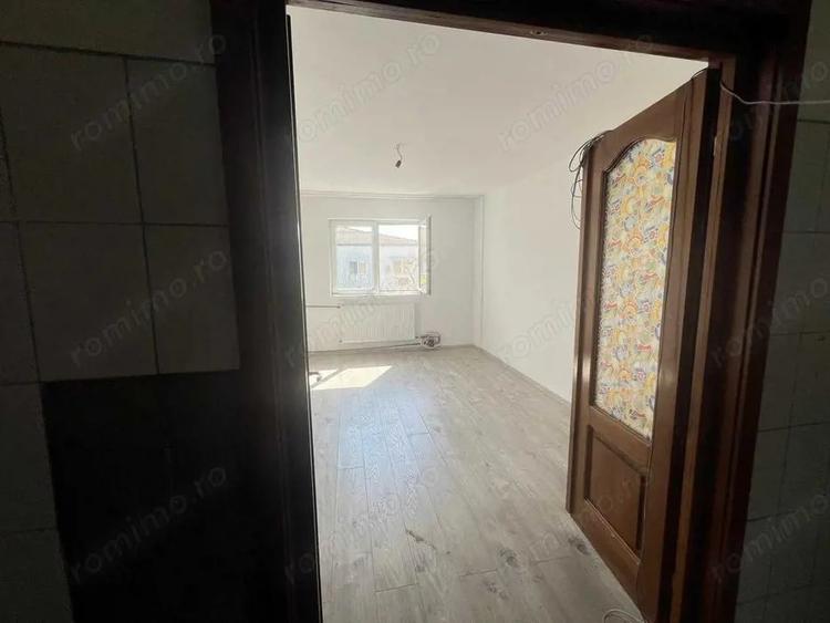 Apartament cu 2 camere în Buziașului