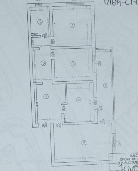 Apartament cu 3 camere decomandat în Nicolina