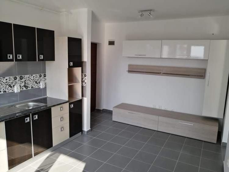 Apartament cu 2 camere decomandat în Exterior Vest