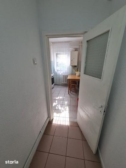 Apartament cu 2 camere decomandat în Podu Roș
