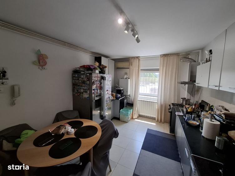 Apartament cu 4 camere în Poarta 6
