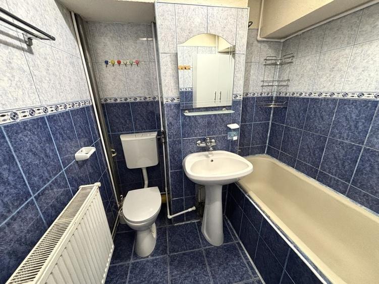 Apartament cu 2 camere decomandat în Exterior Vest