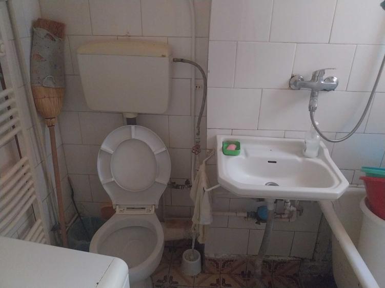 Apartament cu 2 camere nedecomandat în Central