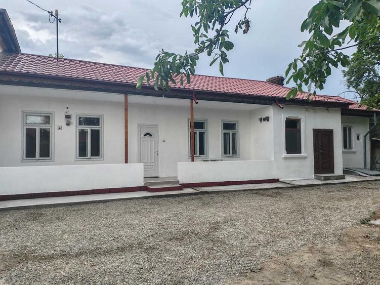 Casă cu 4 camere în Ultracentral