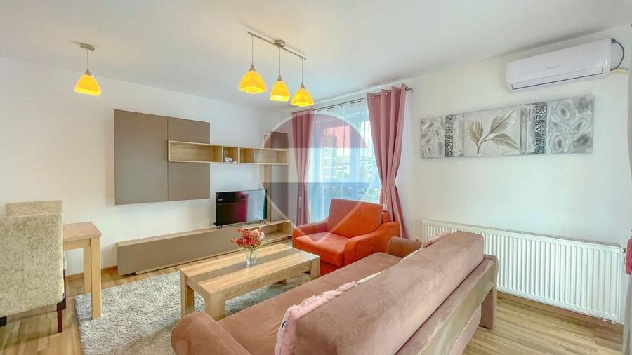 Apartament cu 2 camere decomandat, mobilat în Tractorul