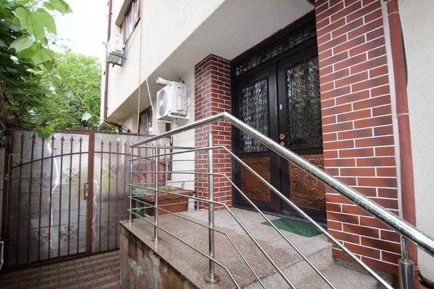 Apartament cu 2 camere, mobilat în 1 Mai