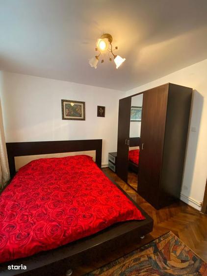 Apartament cu 2 camere decomandat în Craiovița Nouă