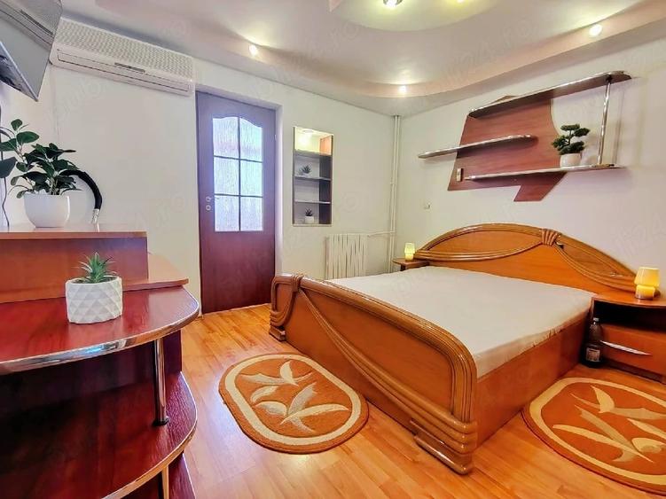 Apartament cu 2 camere decomandat în Sud